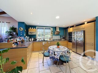  Maison à vendre 7 pièces 245 m²