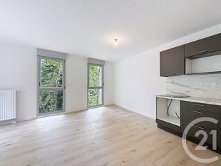  Appartement à louer 3 pièces 61 m²