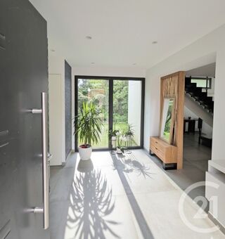  Maison � vendre 5 pi�ces 180 m�