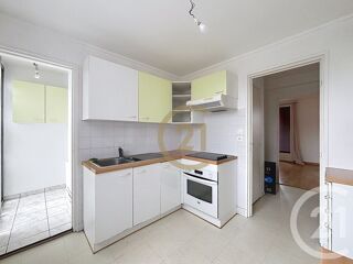  Appartement à louer 4 pièces 67 m²
