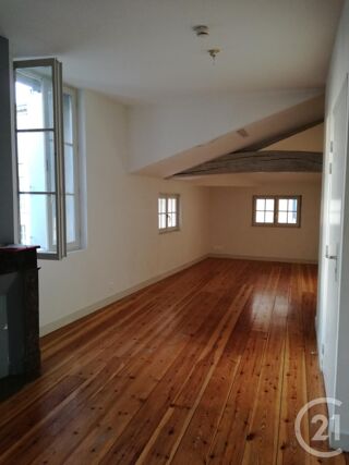  Appartement à louer 3 pièces 57 m²