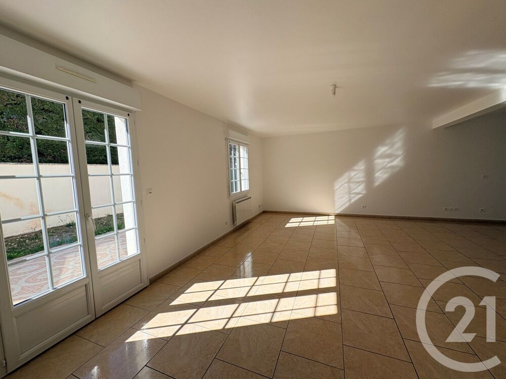 location Maison - 5 pièce(s) - 105 m² Saint-Ay (45130)