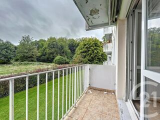  Appartement à louer 4 pièces 76 m²