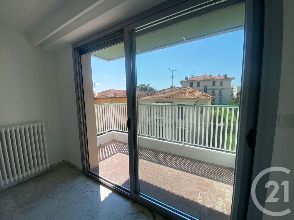location Appartement - 1 pièce(s) - 35 m² Nice (06100)