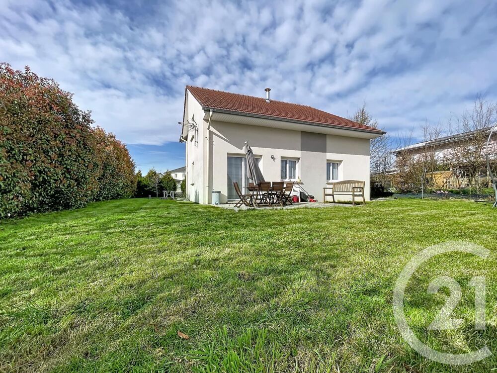 Nichée à Golbey, cette maison de 150m² vous accueille av....