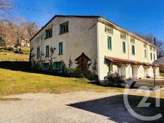  Maison à vendre 15 + pièces 900 m²