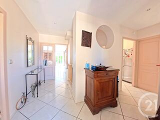  Maison � vendre 5 pi�ces 240 m�