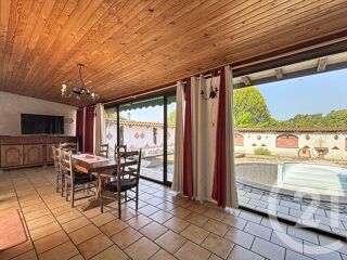  Maison à vendre 10 pièces 319 m²