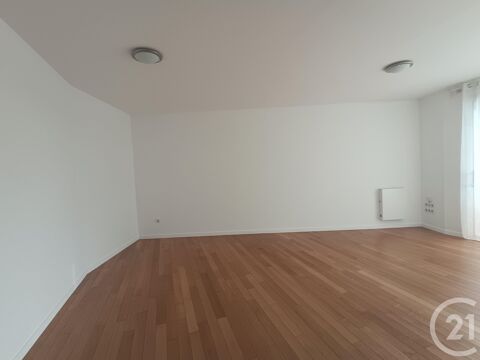   Location Appartement Appartement - 2 pièce(s) - 82 m²