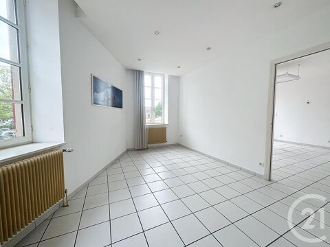  Appartement � louer 4 pi�ces 80 m�