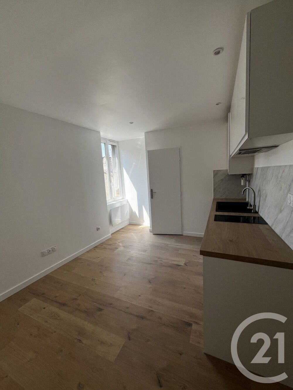 location Appartement - 2 pièce(s) - 28 m² Pamiers (09100)