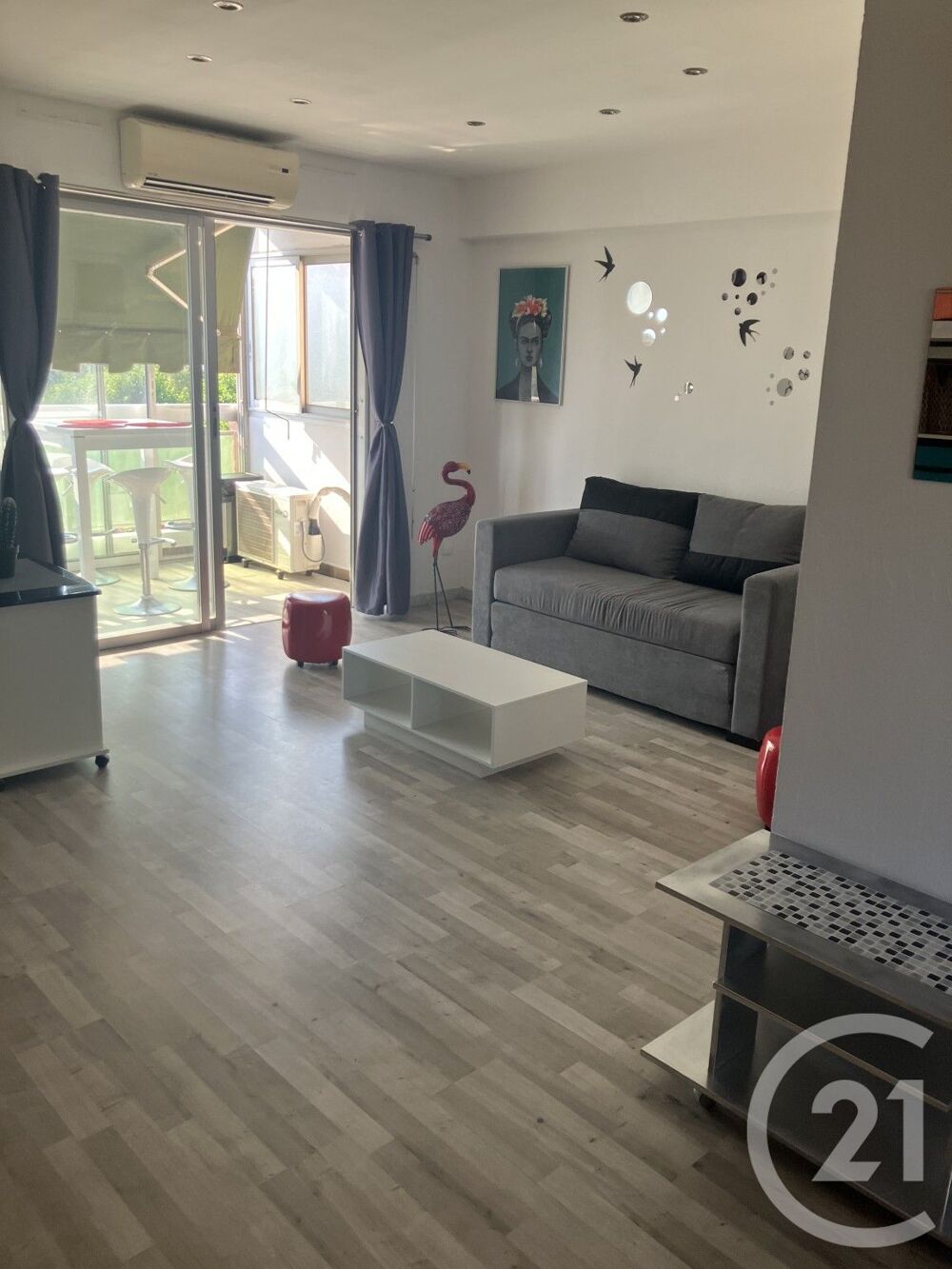 location Appartement - 1 pièce(s) - 27 m² Villeneuve-Loubet (06270)