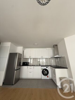  Appartement à louer 3 pièces 63 m²