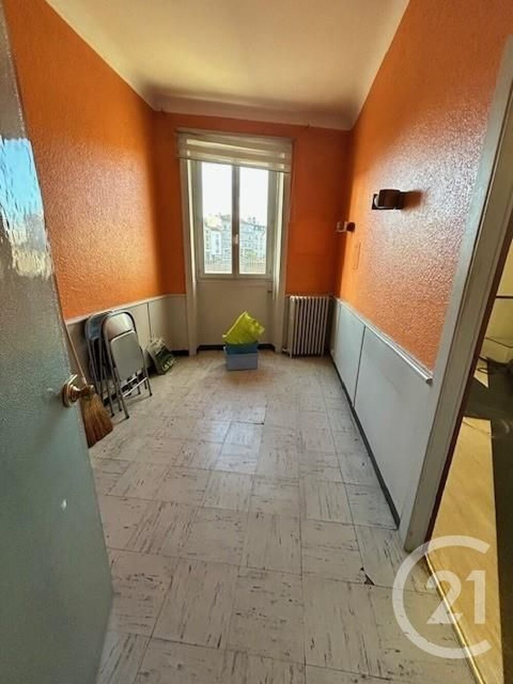 Centre ville d'Epinal, dans un bel immeuble de caractère....