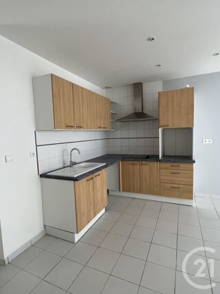  Appartement à louer 3 pièces 63 m²