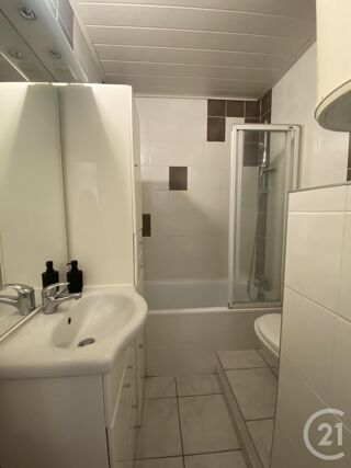  Appartement à louer 1 pièce 23 m²