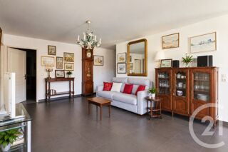  Appartement à vendre 5 pièces 147 m²
