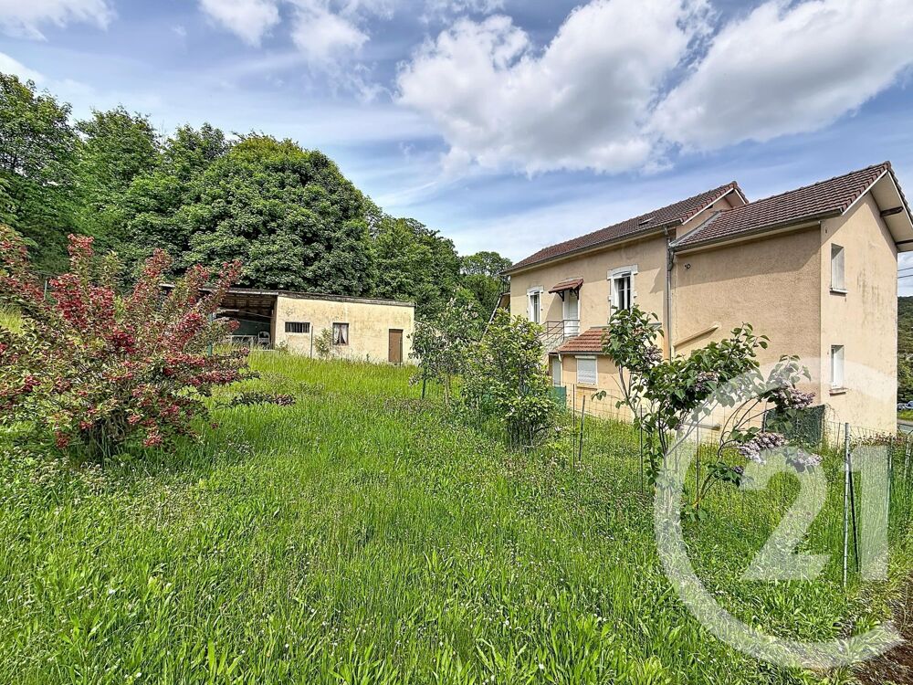 CHAVIGNY, Maison - Immeuble avec grand jardin et garages....