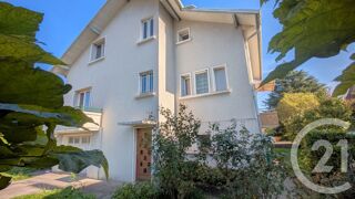  Maison � vendre 6 pi�ces 210 m�