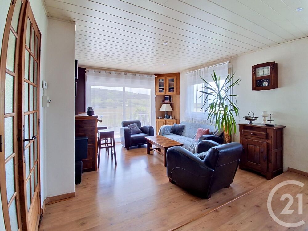 Pavillon sur sous-sol à Vaivre-et-Montoille Située d....