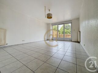  Appartement à louer 3 pièces 78 m²
