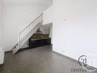  Appartement à louer 3 pièces 48 m²