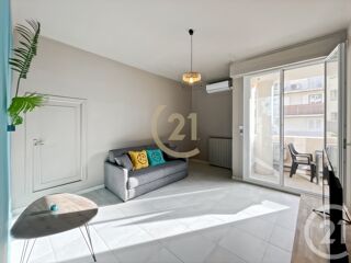  Appartement à louer 4 pièces 87 m²