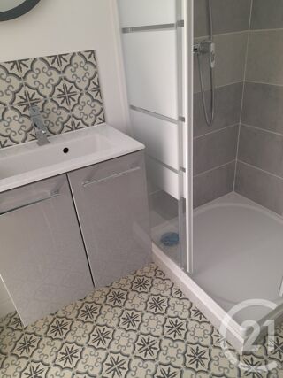  Appartement à louer 1 pièce 19 m²
