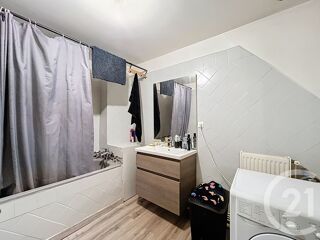  Appartement à louer 2 pièces 62 m²