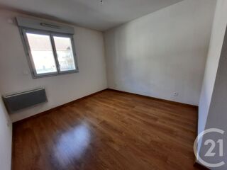  Appartement à louer 3 pièces 65 m²