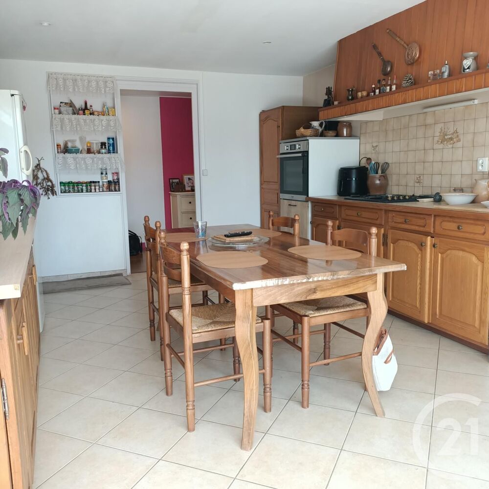 vente Maison - 4 pièce(s) - 334 m² Mairé-Levescault (79190)