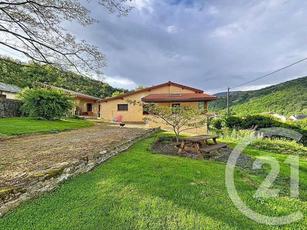 Maison de plain-pied avec 3 chambres Terrain et terrass....