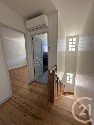  Maison à louer 4 pièces 107 m²