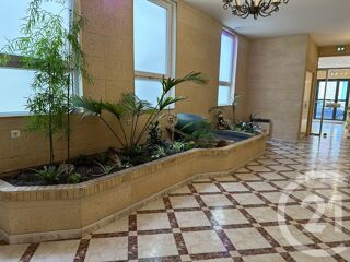 vente Appartement - 6 pièce(s) - 145 m² Saint-Quentin (02100)