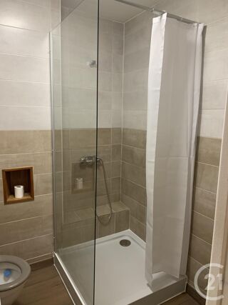  Appartement à louer 2 pièces 38 m²