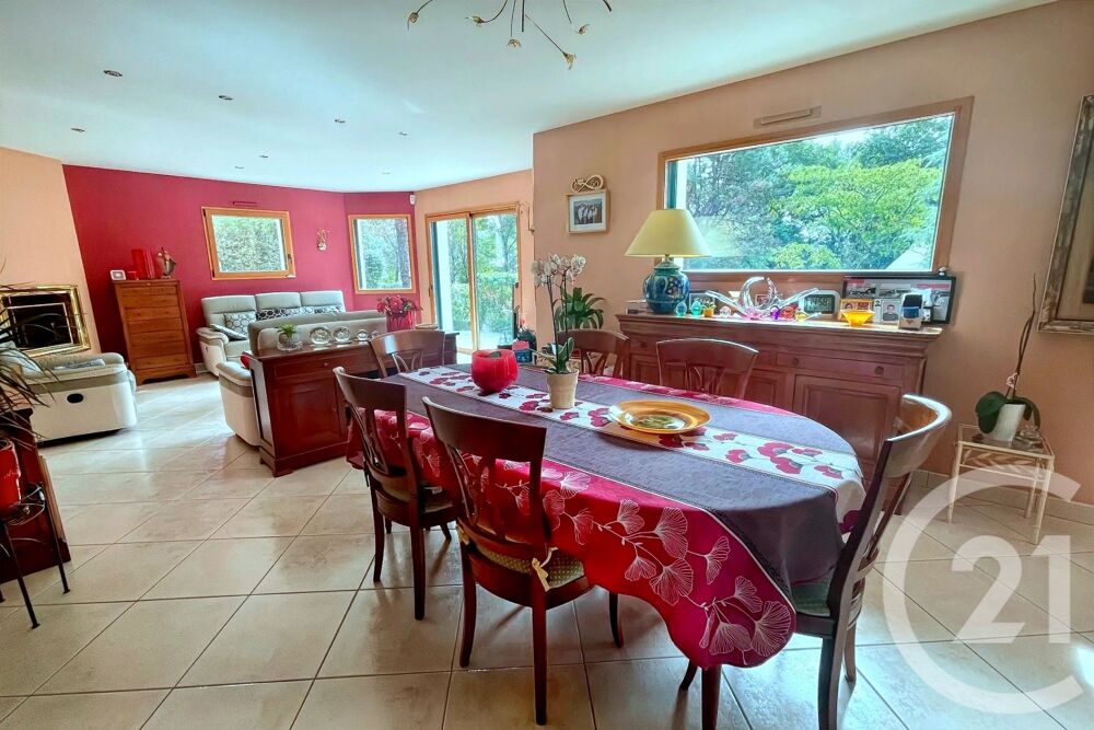 vente Maison - 7 pièce(s) - 244 m² Saint-Avé (56890)