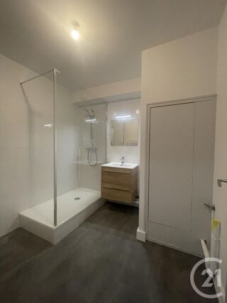  Appartement � louer 2 pi�ces 55 m�