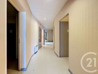  Maison à louer 7 pièces 166 m²