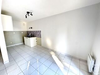  Appartement à louer 3 pièces 62 m²