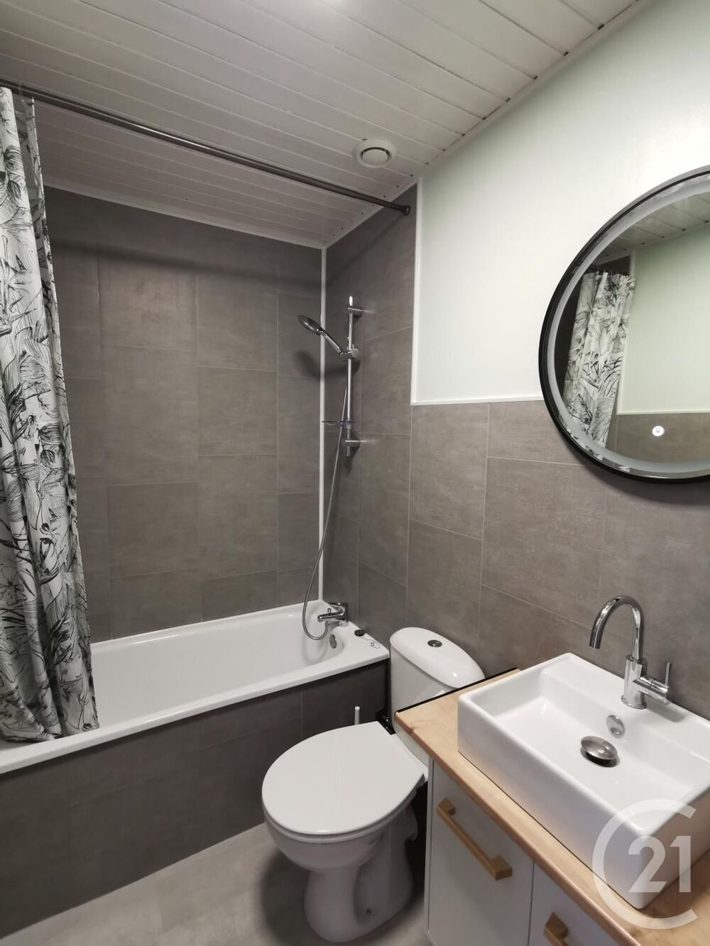 location Appartement - 2 pièce(s) - 50 m² Besançon (25000)