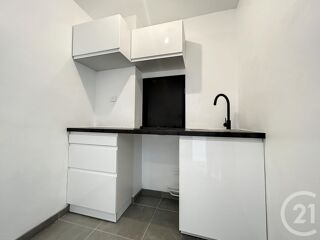  Appartement à louer 1 pièce 33 m²
