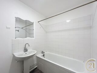  Appartement à louer 3 pièces 60 m²