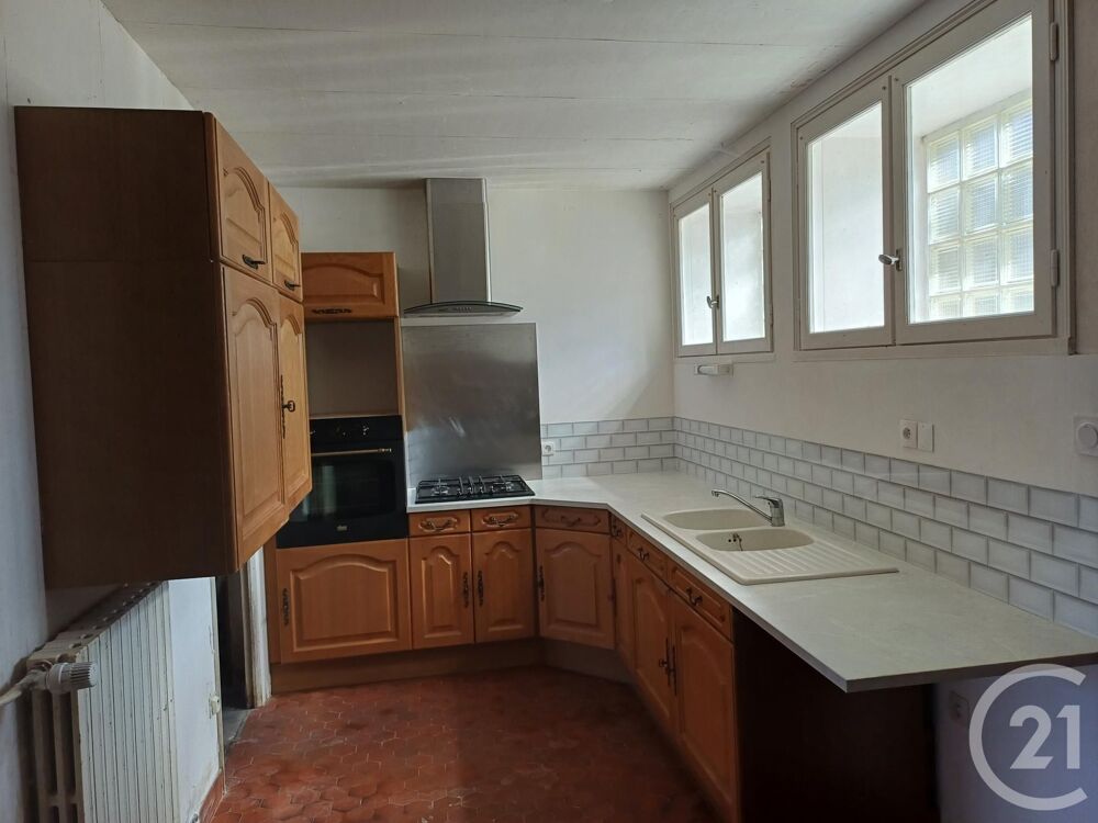 Cette maison de campagne, située à 4km de Sauzé-entre-Bo....