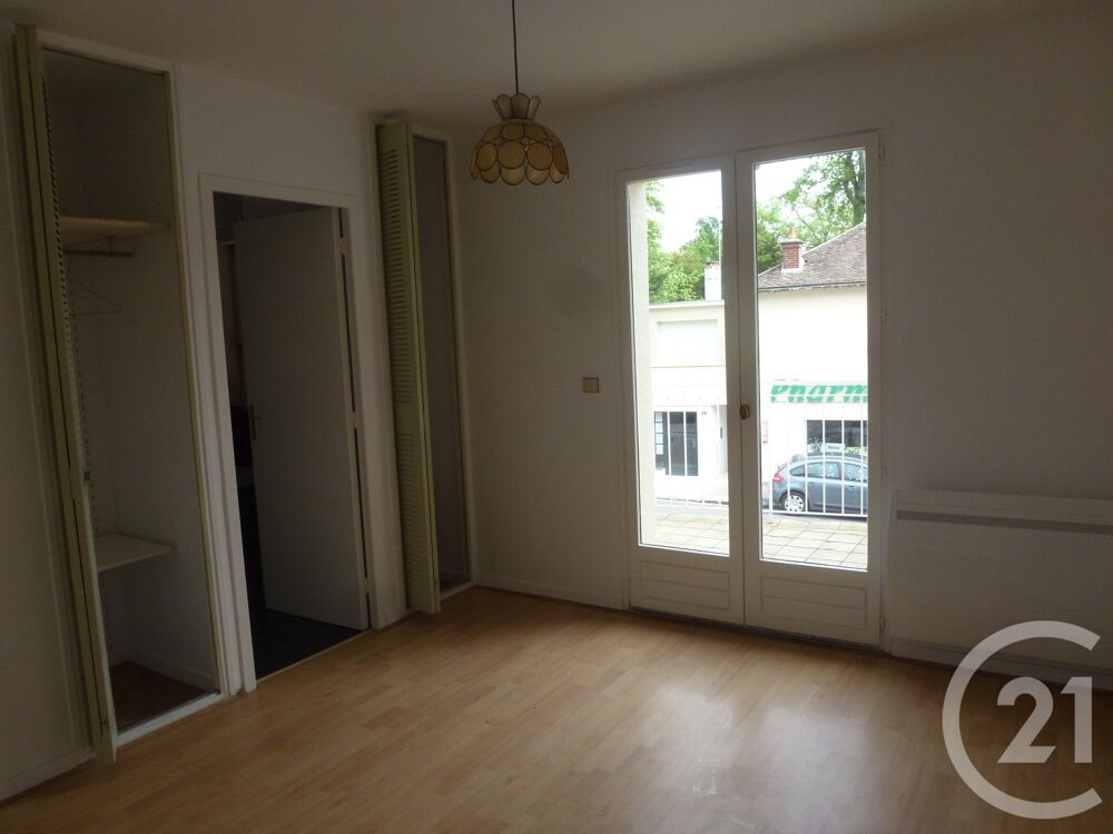 location Appartement - 2 pièce(s) - 63 m² Bois-le-Roi (77590)