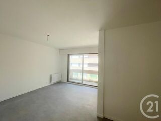  Appartement à louer 2 pièces 57 m²