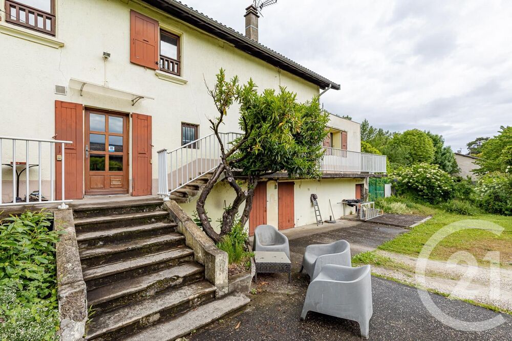 VARCES Dans une copropriété de 2 lots, APPARTE....