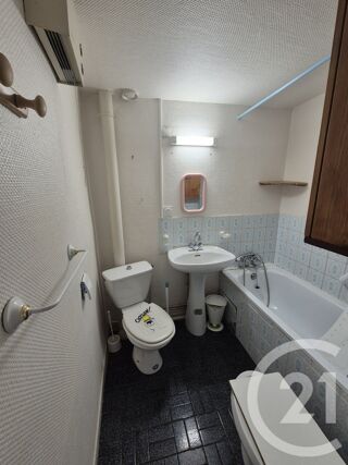  Appartement � louer 3 pi�ces 77 m�
