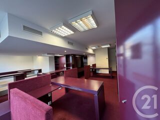  Maison à louer 5 pièces 143 m²