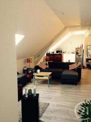  Appartement à louer 2 pièces 69 m²