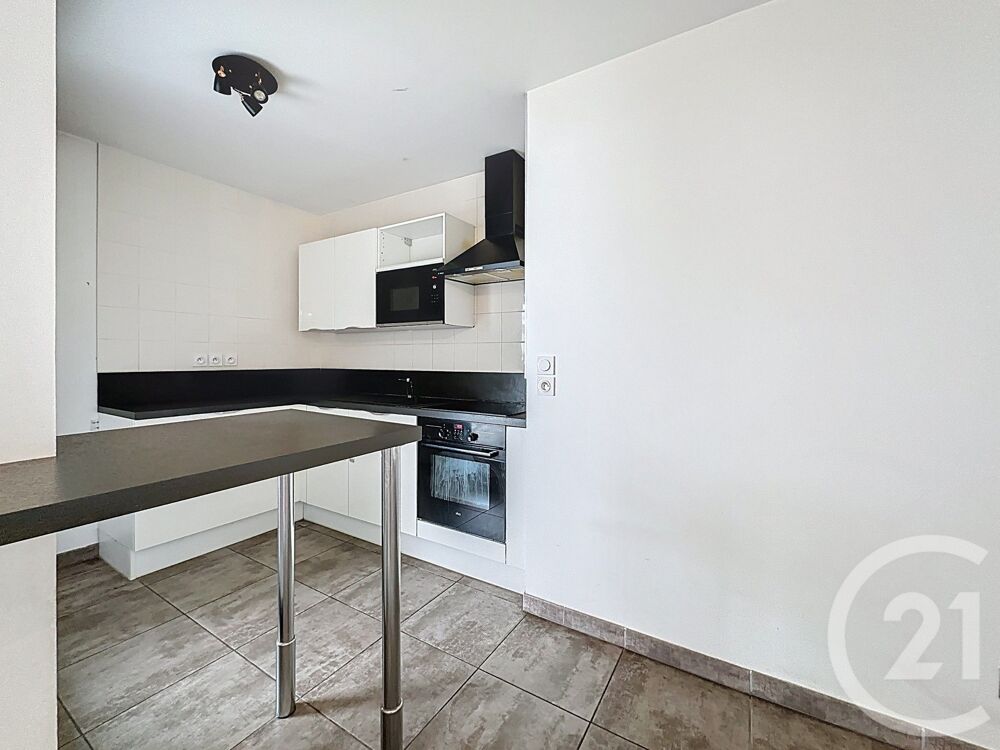 VENISSIEUX (69200)- RUE ROMAIN ROLLAND- T3 AVEC GARAGE- ....